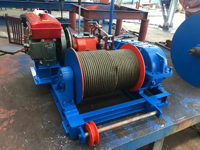 非標定制卷揚機